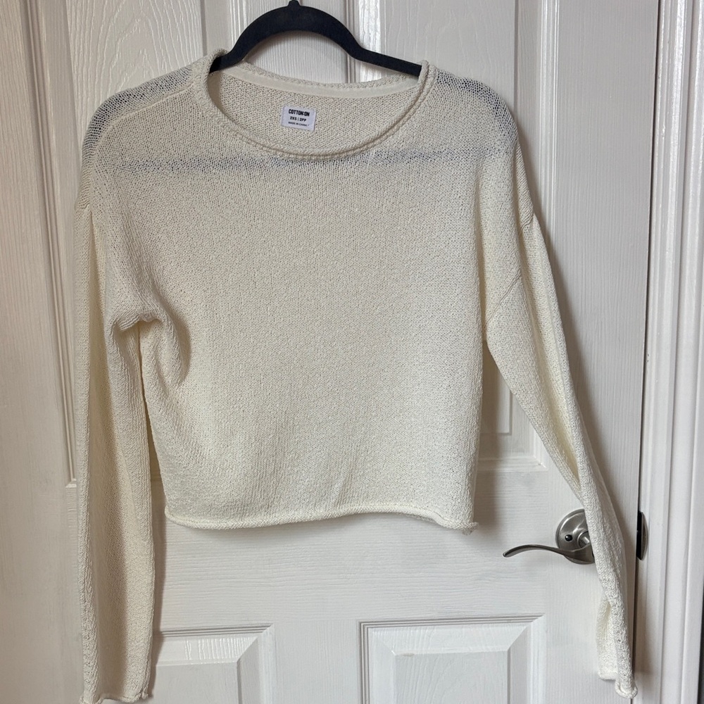 Lightweight Cream Knit Long Sleeve sweater